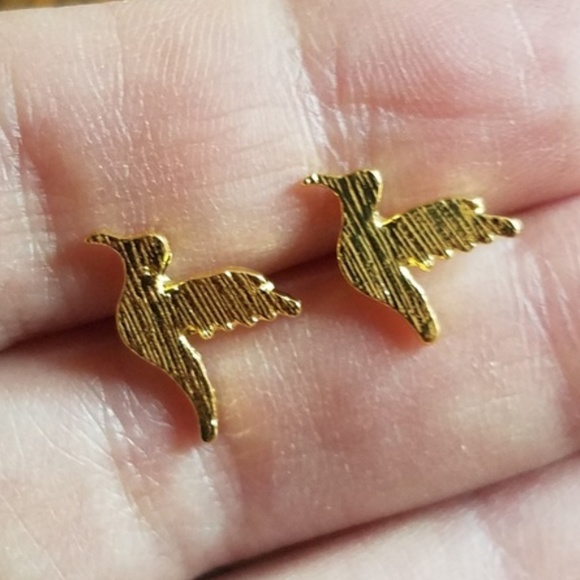 NWOT Gold Hummingbird Studs - Picture 4 of 7